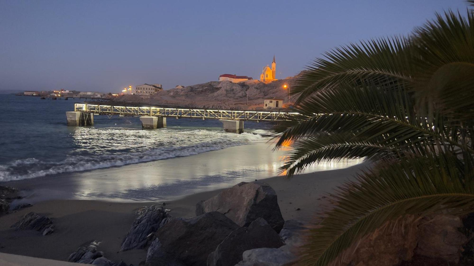 Luederitz Nest Hotel エクステリア 写真
