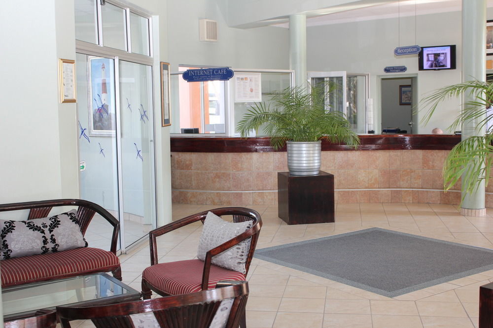 Luederitz Nest Hotel エクステリア 写真